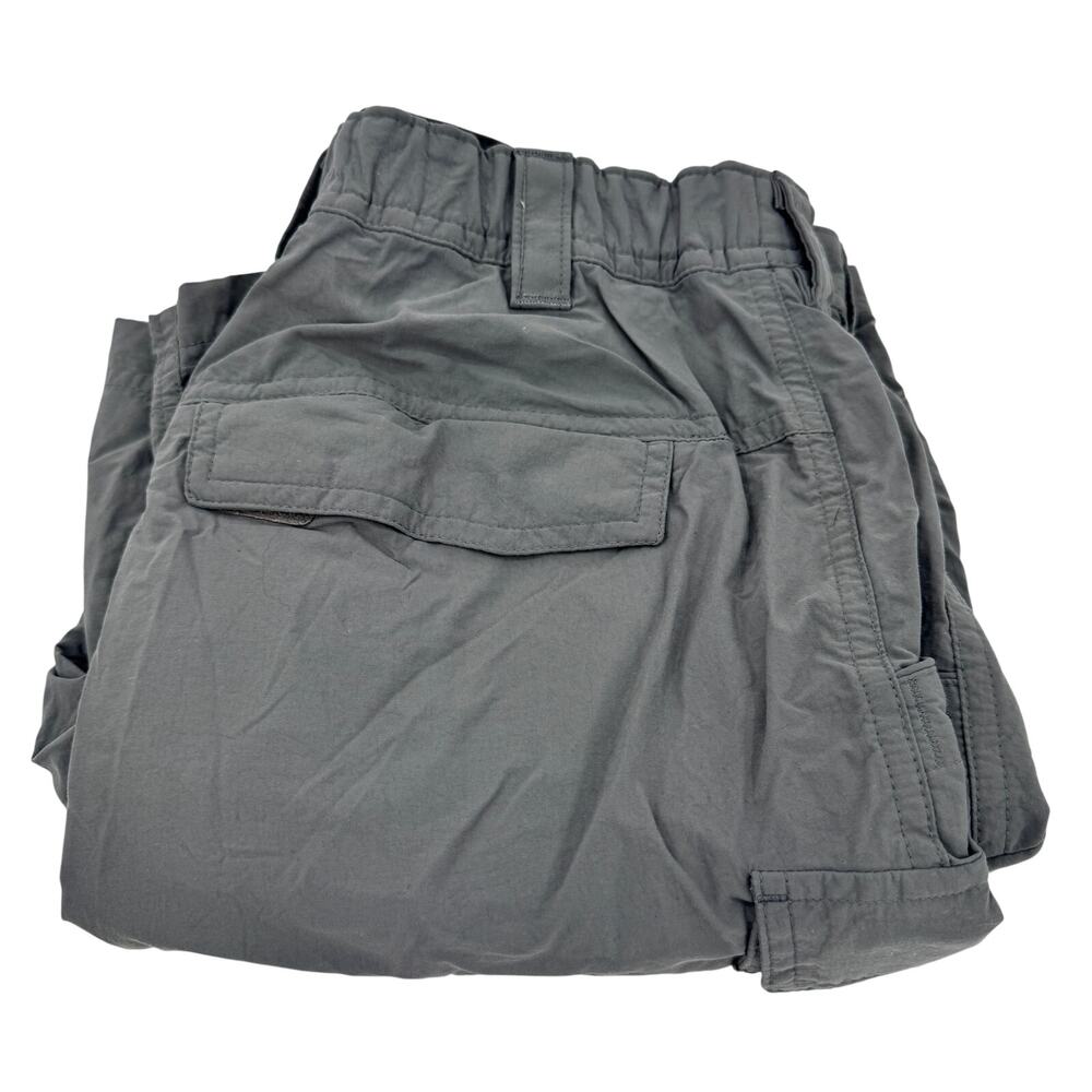 REI Cargo Shorts Mens Medium 8.5" Inseam Nylon Gorpcore Hiking Outdoor + Pockets